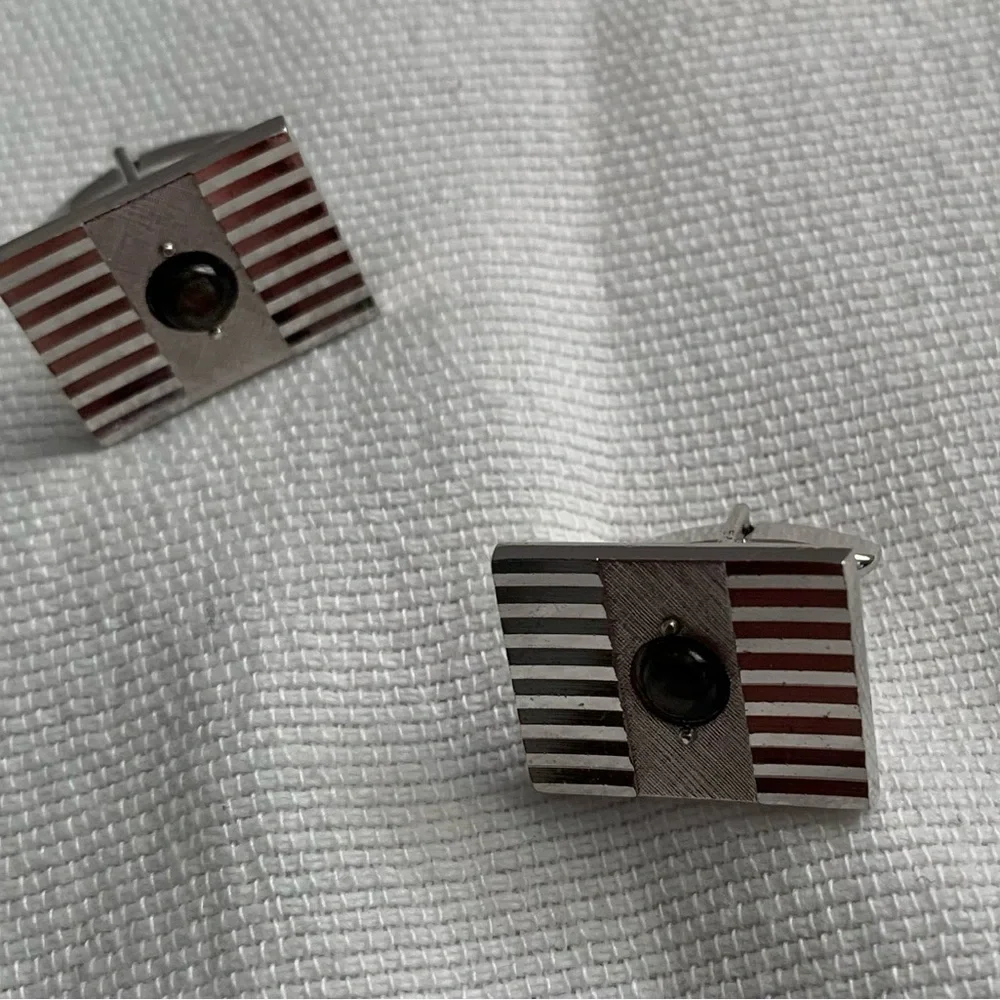 Vintage Silver-Tone Rectangular Cufflinks with Black Center Stone